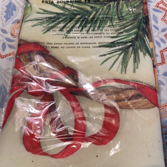 Christmas- Breeze art “welcome flag” size is 28” x 40” - Picture 3 of 5